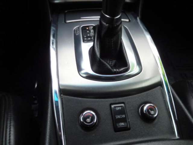 Infiniti G37 Sedan 2010 photo 20